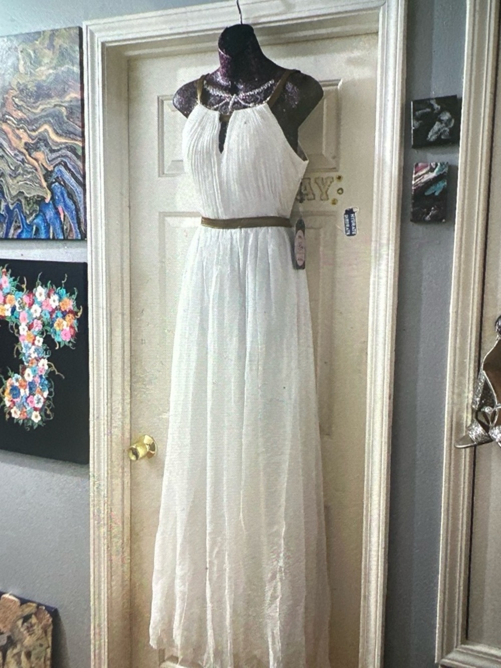 Elegant goddess style White Halter-Maxidress with olive accents. Size small.